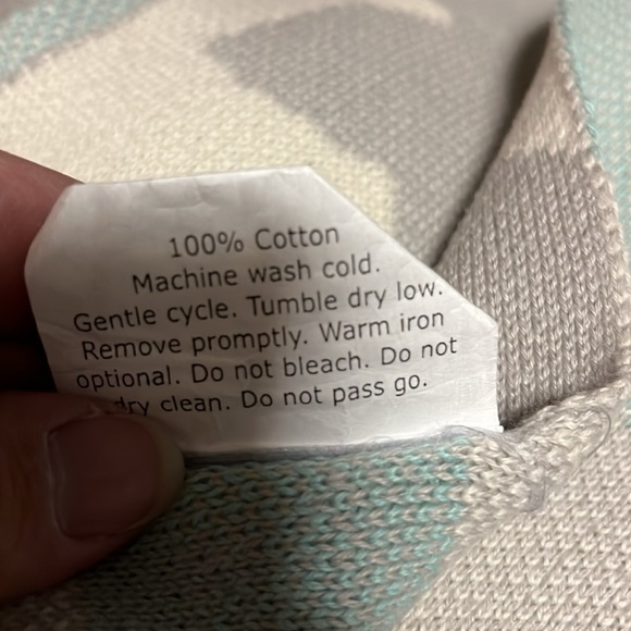 Land of Nod polar bear pillow and blanket - Picture 4 of 4